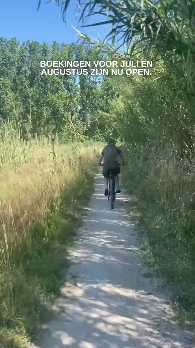 A cycling path in Umbria, from a video for Villa Lidia