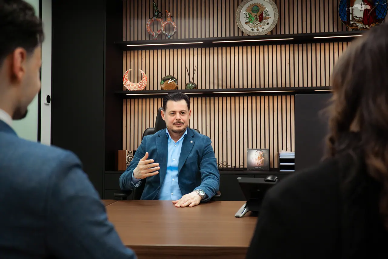 Still from the shoot for Business Centrum