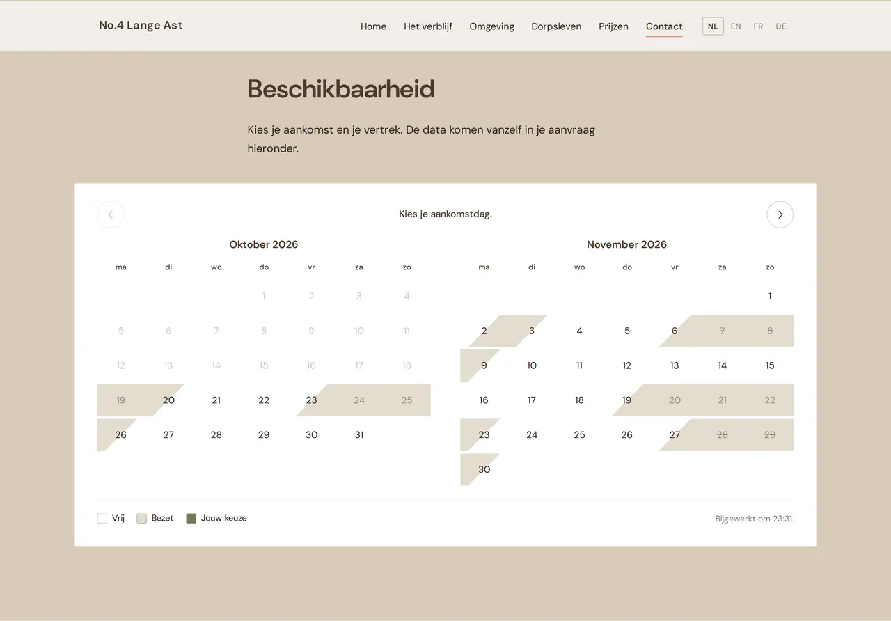 The availability calendar on the No.4 Lange Ast site, fed by Airbnb and Booking